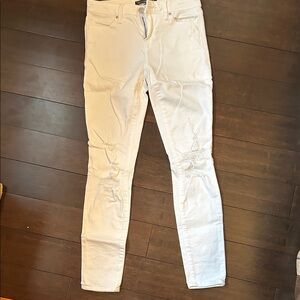 Abercrombie & Fitch White Distressed Skinny Jeans